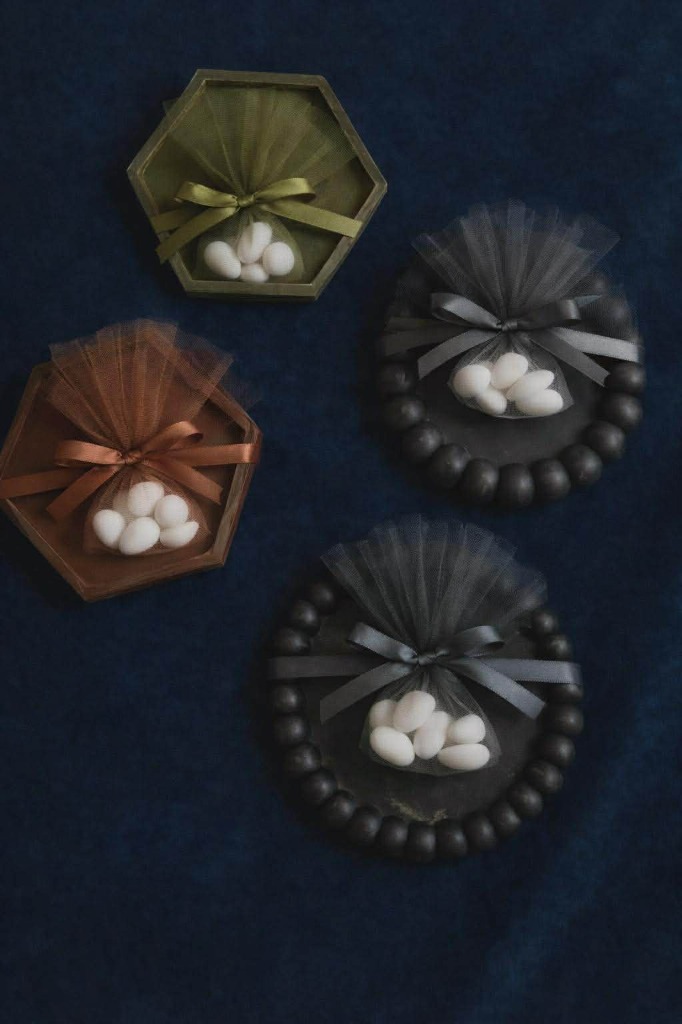 Moody Tones Geometric Tray Favors