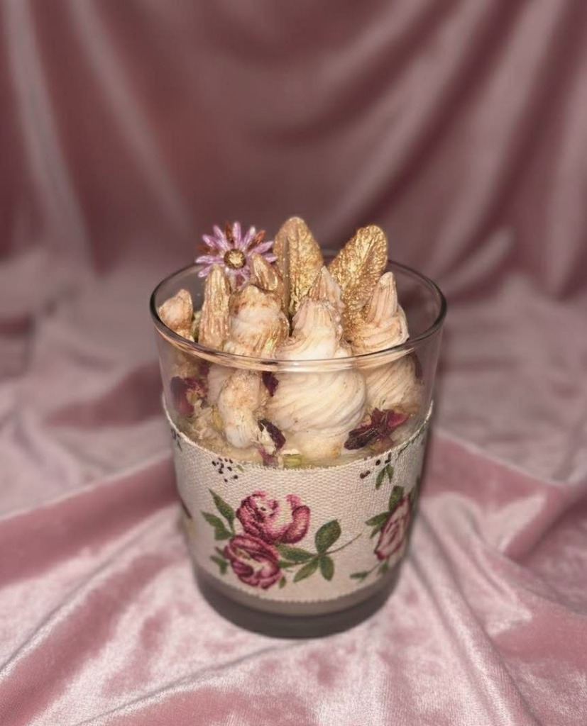 Vintage Rose Pavlova